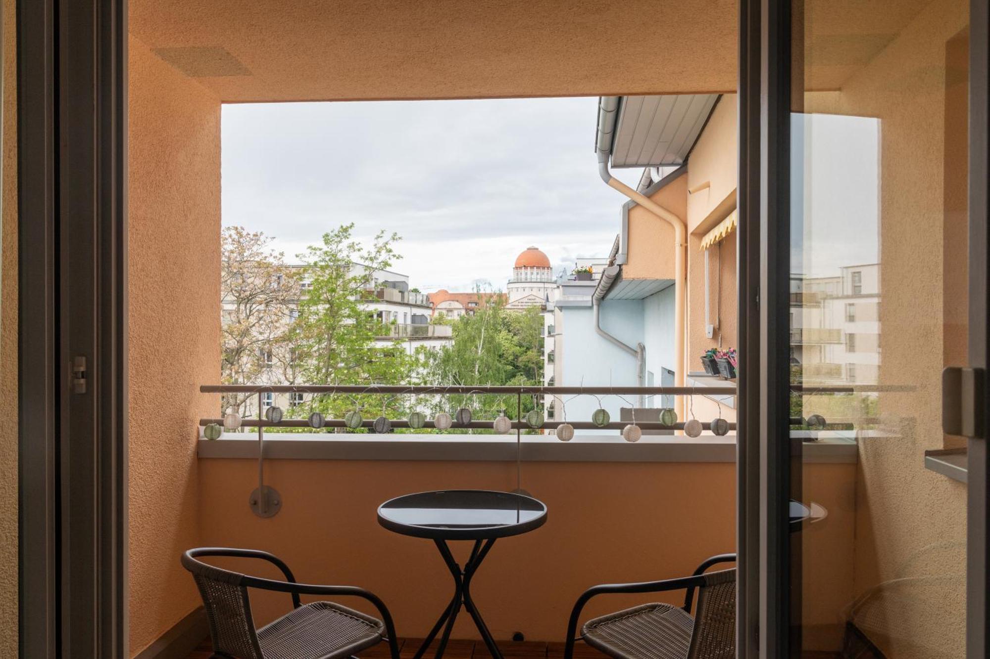 Home Shanti - Studio, Suedvorstadt, Balkon, Tv Leipzig Eksteriør billede