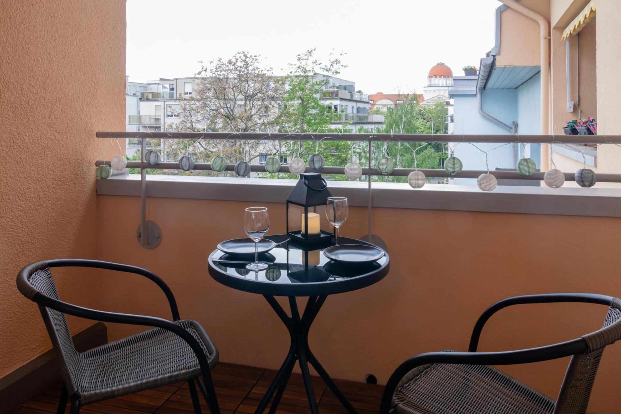Home Shanti - Studio, Suedvorstadt, Balkon, Tv Leipzig Eksteriør billede
